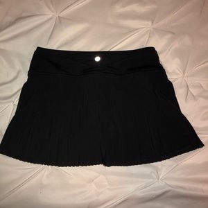 Lululemon Athletic Black Skirt Size 4